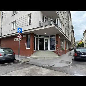 Viola Budapeszt
